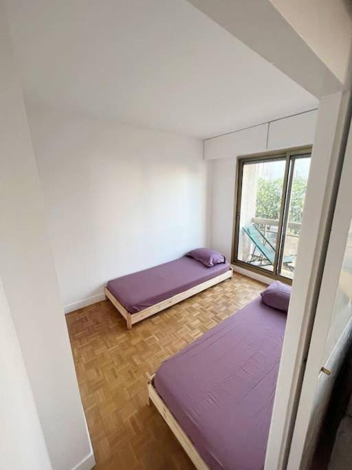 Entiry Apartment, Private Rooms In París Exterior foto